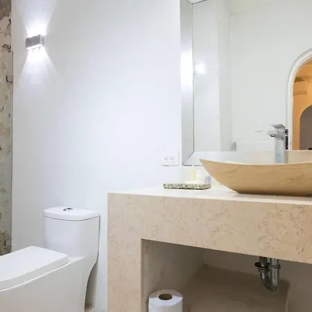 15 Bedroom Old Mansion Villa *