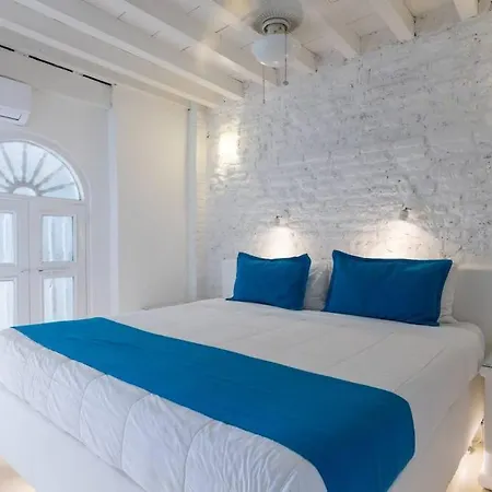 15 Bedroom Old Mansion Cartagena