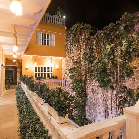 15 Bedroom Old Mansion *